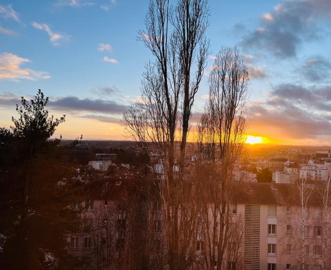 "Le Savanna" Magnifique T3 Montlucon Centre - Hopital - Parking Gratuit Εξωτερικό φωτογραφία